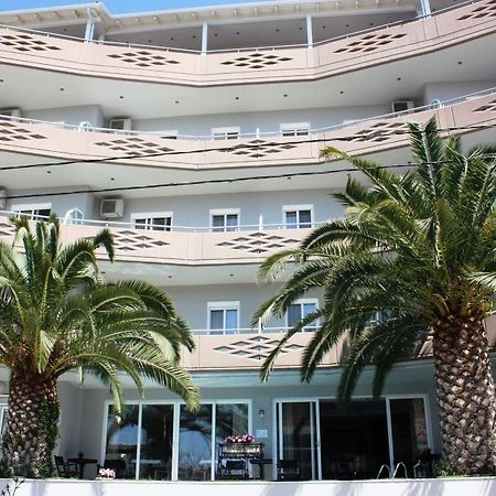 Hotel Cariatis Nea Kallikrateia ภายนอก รูปภาพ