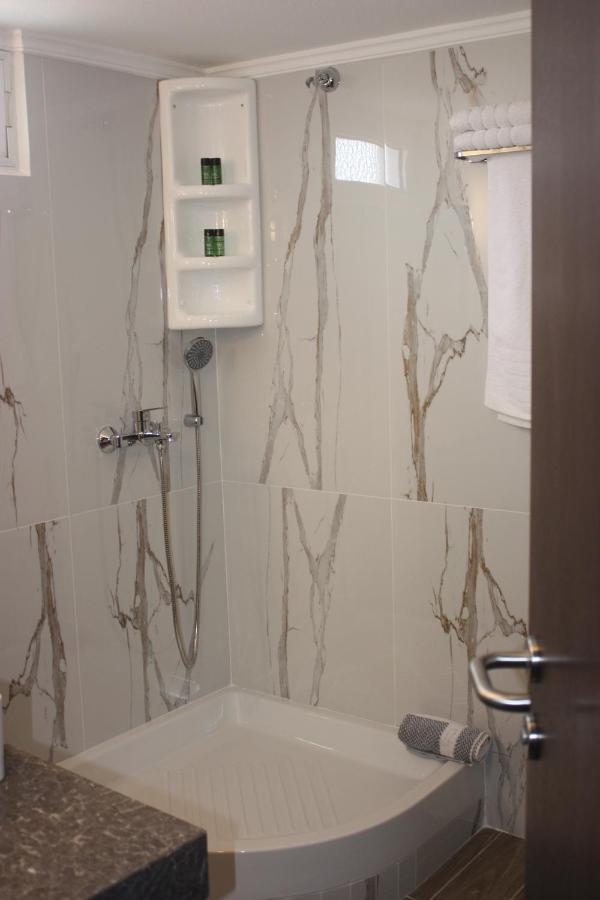 Hotel Cariatis Nea Kallikrateia ภายนอก รูปภาพ