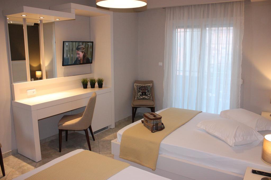 Hotel Cariatis Nea Kallikrateia ภายนอก รูปภาพ
